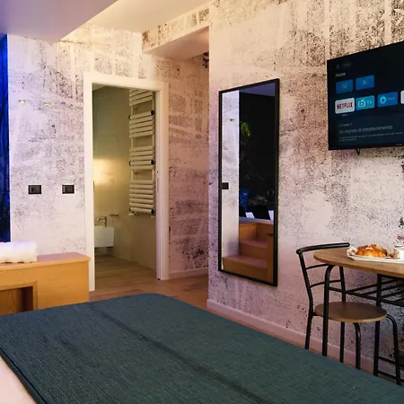 Mazzini House 4*