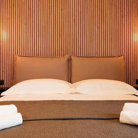 Mazzini House Bed & Breakfast *